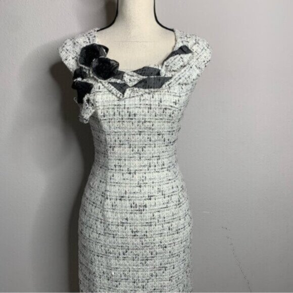 Kay Unger Tweed Sleeveless Floral Appliqué and Ruffle Neckline Sheath Dress - Picture 10 of 16